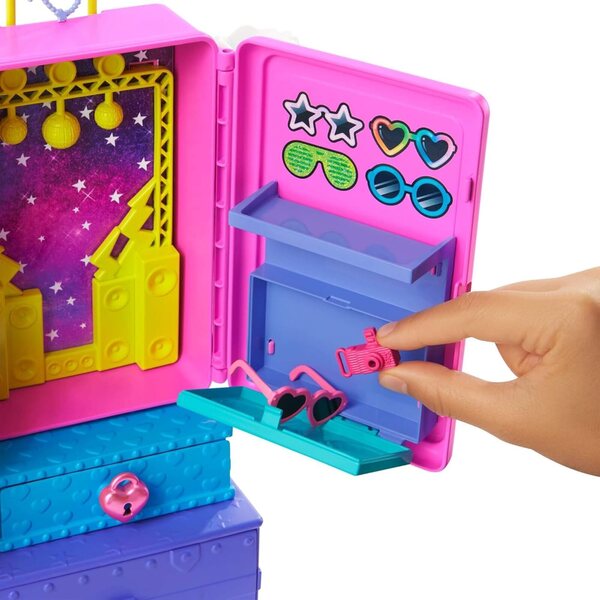 Barbie Extra Voyage con 2 Cagnolini, Piscina, Toboggan e Accessori per Bambini da 3+