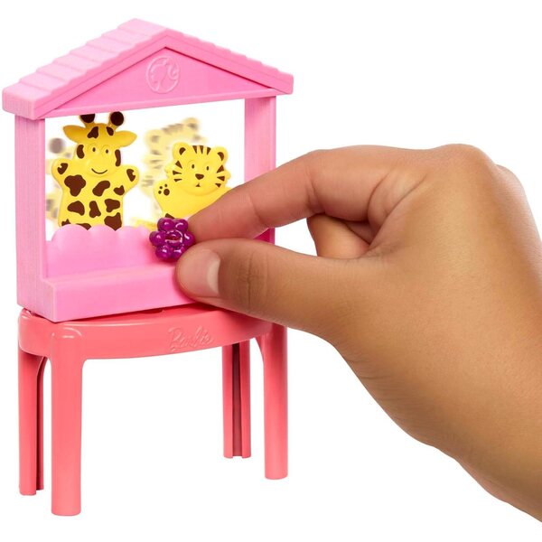 Barbie Skipper Premiers Jobs Garderie mit 3 Puppen, Möbeln und mehr als 15 thematischen Accessoires