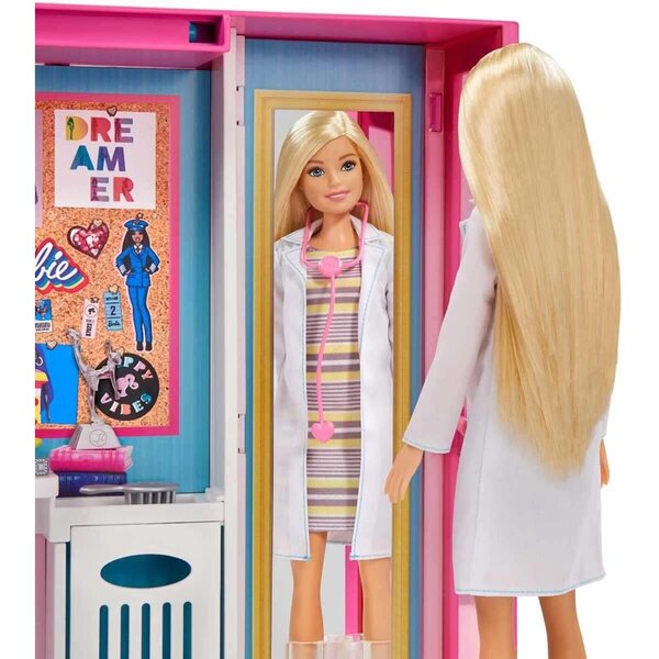 Barbie Dream Closet con 25+ accessori e 4 outfit per giochi di ruolo creativi
