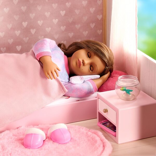 Our Generation Set Camera da Letto per Bambole 46 cm con Letto e Comodino