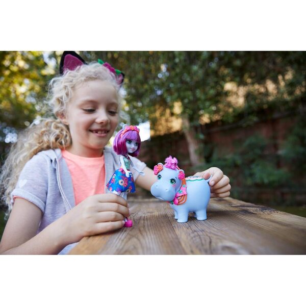 Enchantimals Hedda Nilpferd mit Seepuppe und Zubehör, 15 cm große Puppe für Kinder