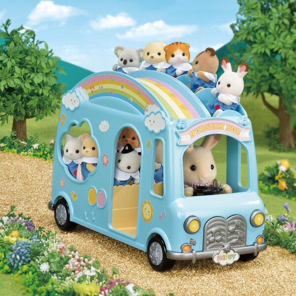 Sylvanian Families – Das Königreich der Kinder mit Figur und 25 Accessoires