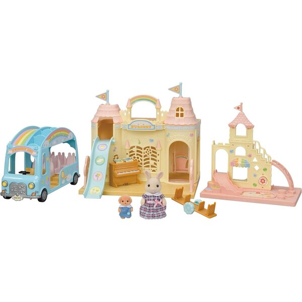 Sylvanian Families – Das Königreich der Kinder mit Figur und 25 Accessoires