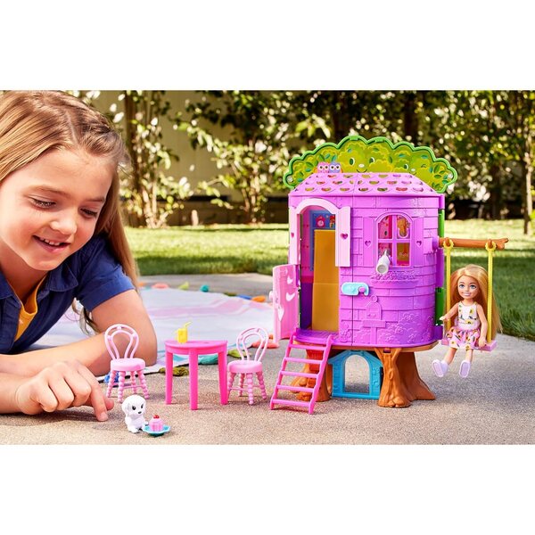 Barbie Chelsea Casa sull'albero con bambola, scivolo e accessori Gioco Bambini 3+