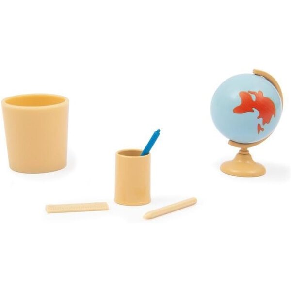 Mascha und der Bär Klassenspielset mit 12 cm großer Puppe und interaktivem Zauberbrett