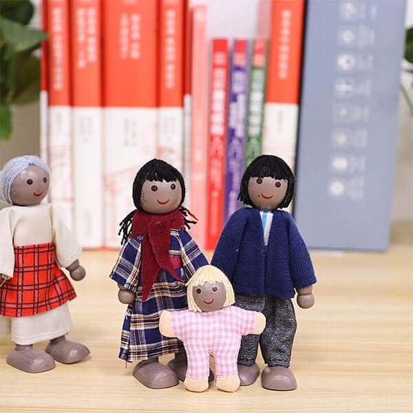 Sarini Family Set 7 Personen aus Holz für Puppenhaus, kreatives Spiel für Kinder