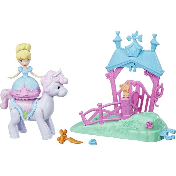Disney-Prinzessin Aschenputtel mit Zauberpferd und Freund Mickey Mouse – königliche Bewegung