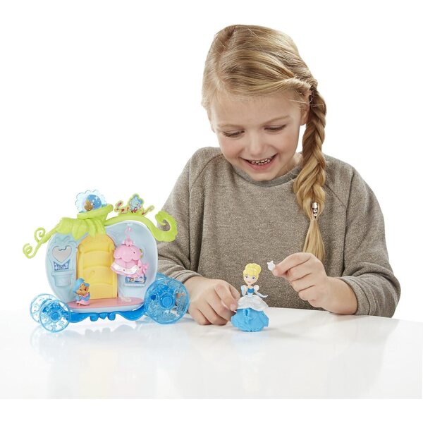 Disney Princess Carrozza Bibbidi Bobbidi con Cenerentola e Accessori Incantati