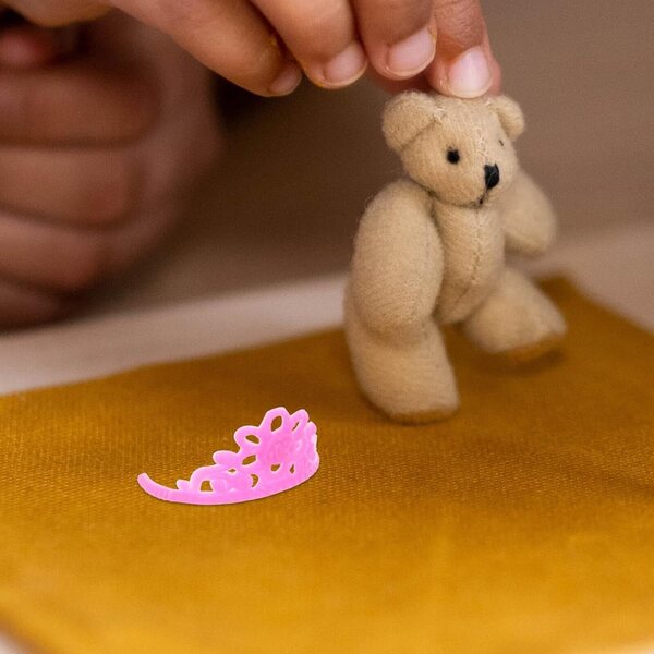 Kit mit 20 Mini-Kronen aus widerstandsfähigem Kunststoff für Puppen, dekoratives Zubehör, rosa, 4 cm