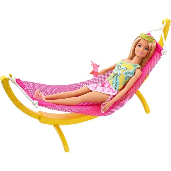 Barbie Casa Estiva con 2 Bambole Fashionistas, Piscina, Barca & Accessori Gioco