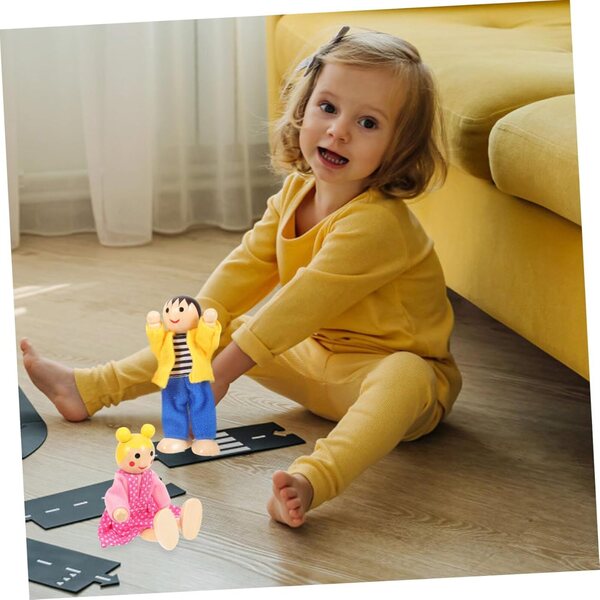 Figurine Famiglia in Legno Miniature per Bambini 6 Pezzi - Gioco Educativo e Motricità