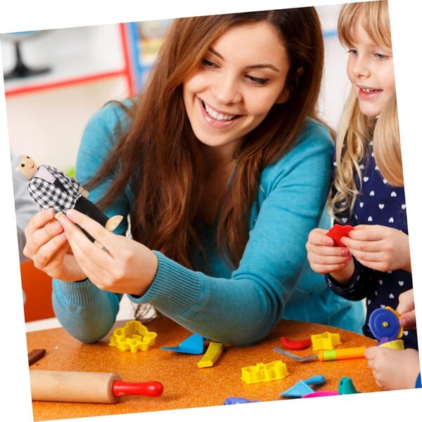 Set mit 6 beweglichen Familien-Holzpuppen – pädagogisches Rollenspiel für Kinder