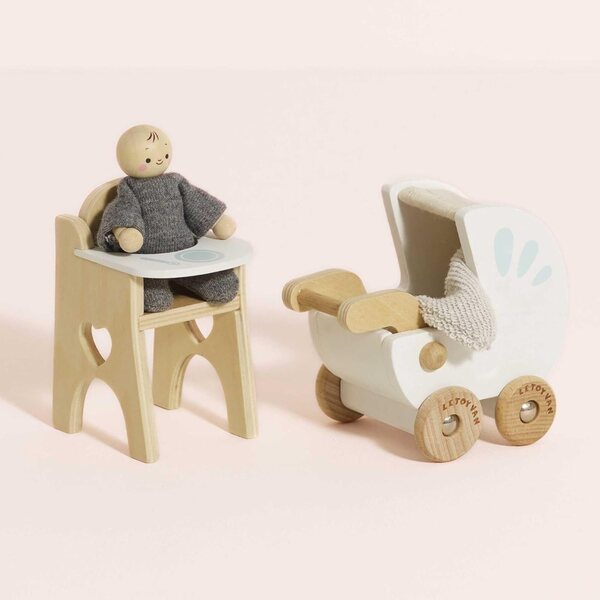 Kinderzimmer-Set aus FSC-Holz mit beweglichem Baby-, Landau- und Hochstuhl für 3+ Jahre