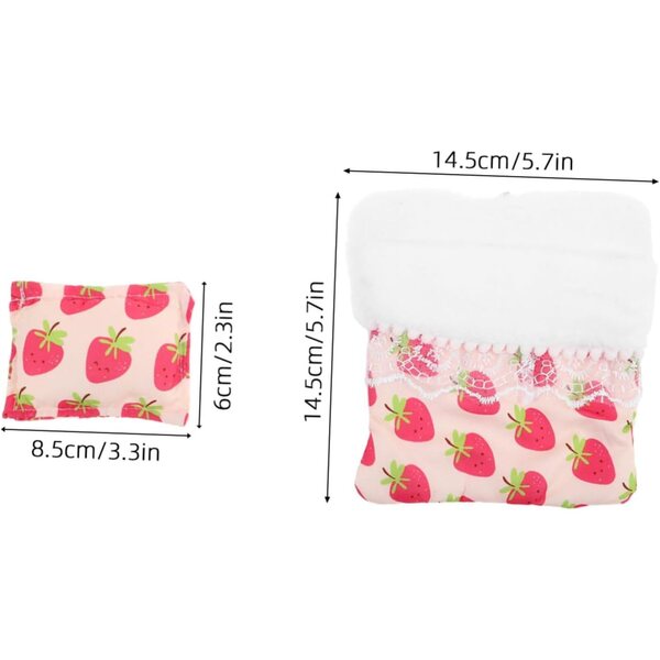 Set in miniatura Sacco nanna in peluche con cuscino fragola per bambola Casa Gioco