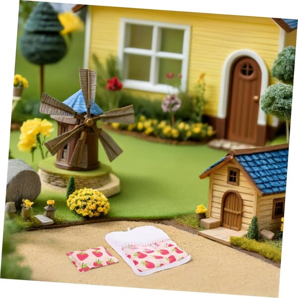 Set in miniatura Sacco nanna in peluche con cuscino fragola per bambola Casa Gioco