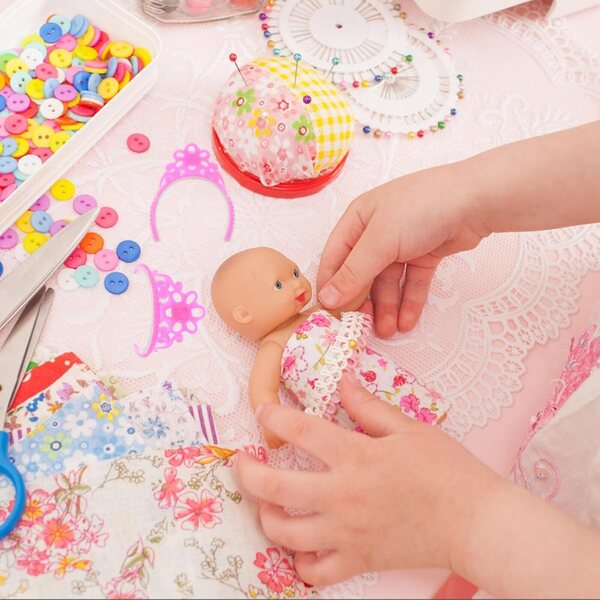 Mini-Puppenkronen aus stabilem Kunststoff, 20 Stück, elegante und langlebige Dekorationen