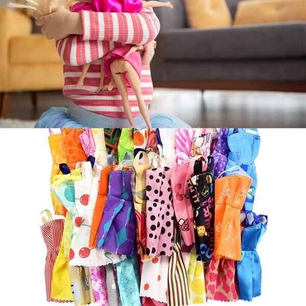 Set 32 accessori per bambole: 10 abiti, scarpe, occhiali e collane per giochi di ruolo