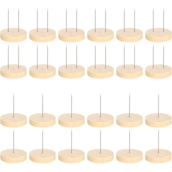 Set mit 24 Puppenständern aus Holz und Metall, handgefertigte Displays