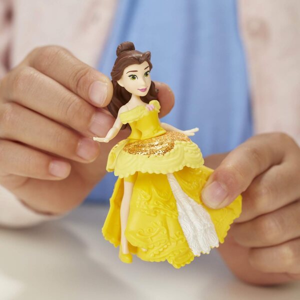 Disney Princess Royal Chamber Spielset mit Belle-Puppe und Fashion-Clip-Kleid
