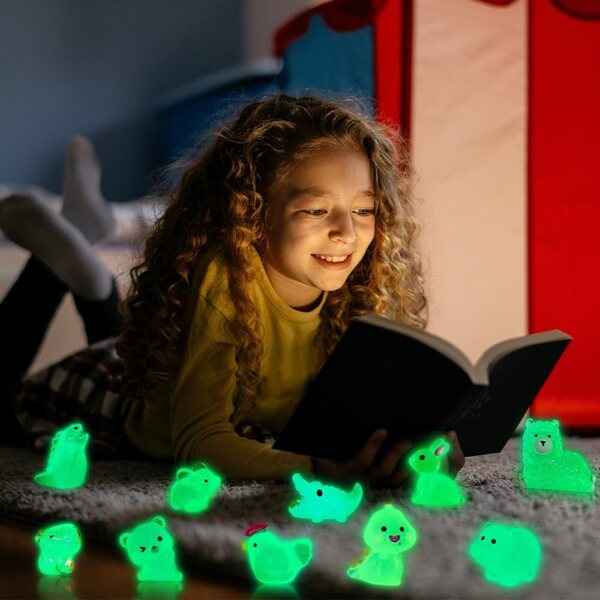 60 mini luminiscenčních zvířátek z pryskyřice pro dekorace a večírky – 60dílná sada