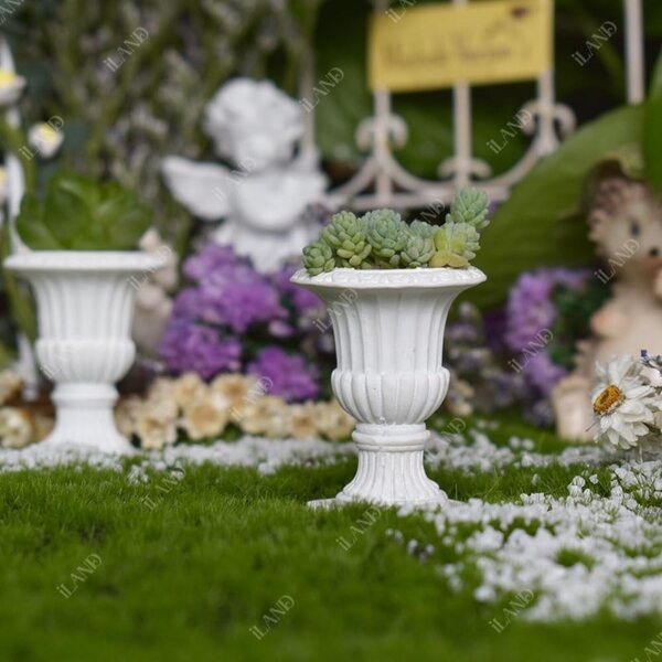 Puppenhaus-Miniaturzubehör – 2 römische Urnenvasen mit Trockenblumen 1:12