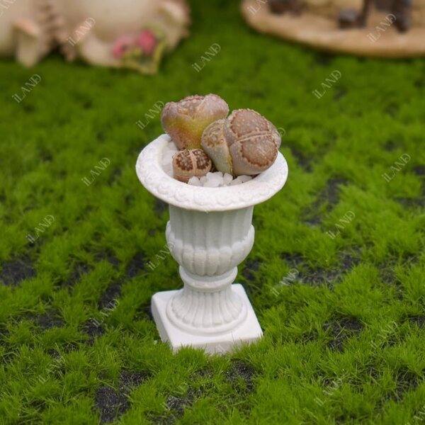 Puppenhaus-Miniaturzubehör – 2 römische Urnenvasen mit Trockenblumen 1:12