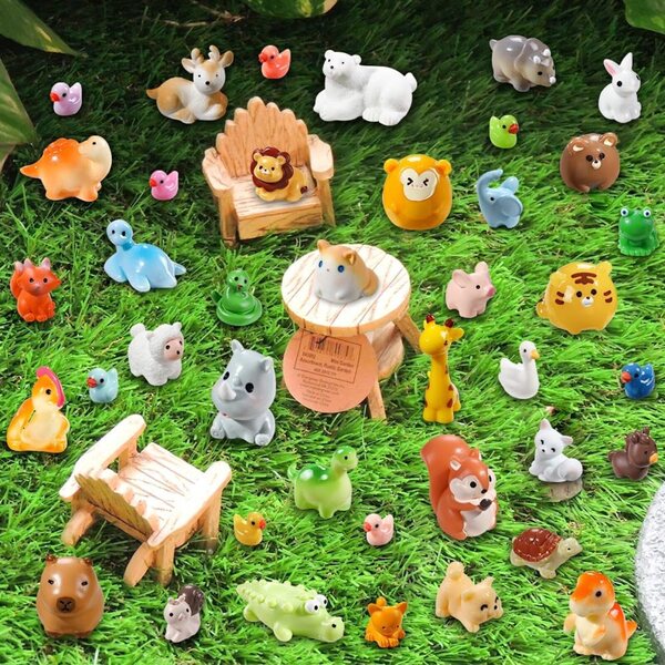 Set mit 40 Mini-Tieren aus Kunstharz für Miniaturgärten und kreative Dekorationen