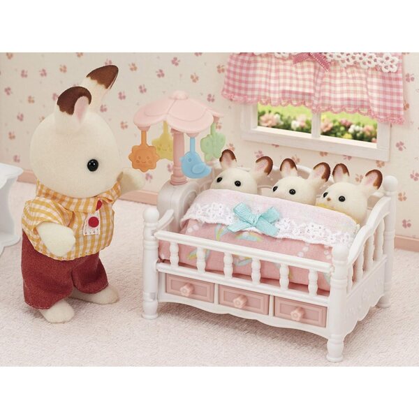 Calico Critters bērnu gultiņa ar mūzikas kastīti lellēm — mēbeļu komplekts bērnu istabai