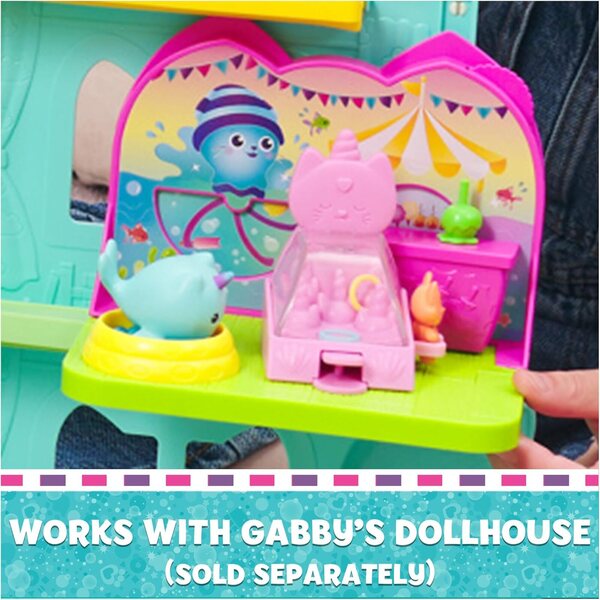 Gabby's poppenhuis Kitty Narwhal Carnival Room met spelletjes en meubels voor 3+ poppen