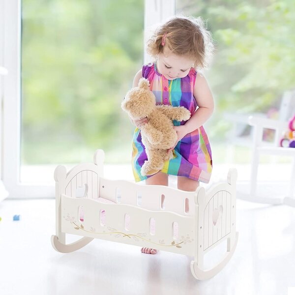 Holzwiege für Puppen bis 18 Zoll – lehrreiches und langlebiges Spielzeug