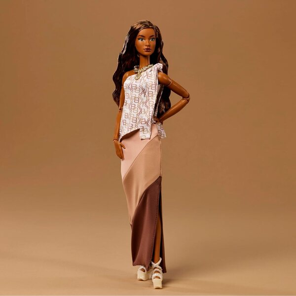 Barbie Basics You Create Neutral Kit 001 mit anpassbarer Puppe und universeller Kleidung