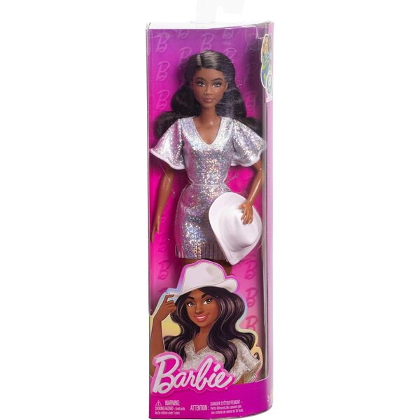 Barbie Fashionistas avec robe argentée et accessoires occidentaux, chapeau et bottes