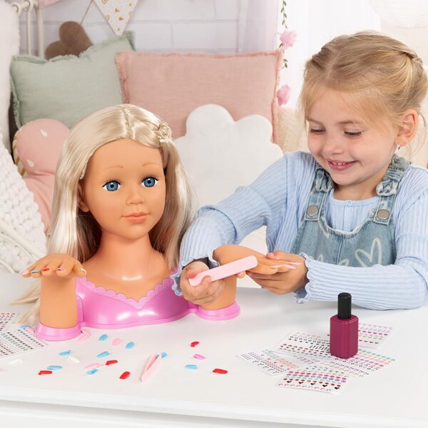 Stilska glava punčke Bayer Charlene Magic Nails z blond lasmi in poslikavo nohtov za otroke