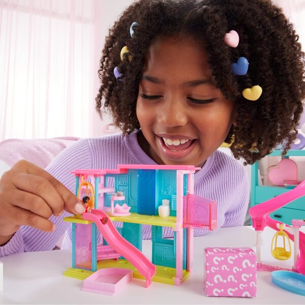 Mini BarbieLand Puppenhaus mit Aufzug, Rutsche, Pool und Zubehör