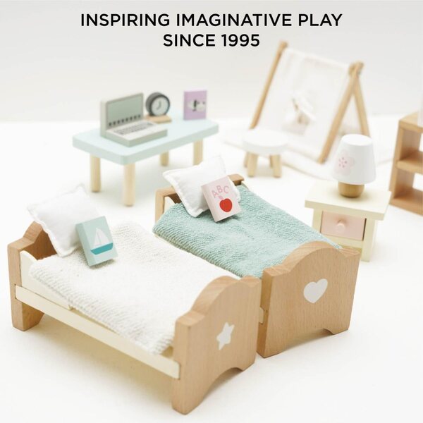 Le Toy Van SugarPlum Schlafzimmer-Set aus Holz für Puppenhäuser ab 3 Jahren