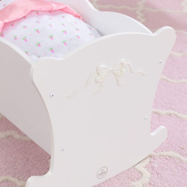 KidKraft Tiffany Bow Puppenwiege aus Holz mit Outfit, Weiß für Kinder ab 3 Jahren