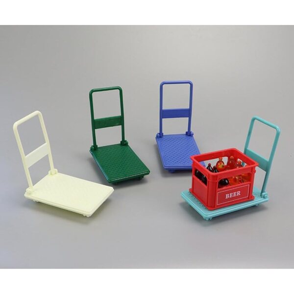 4X Mini-PVC-Wagen 1/12 für Puppenhaus-Weihnachtsdekorationen und Esszimmer