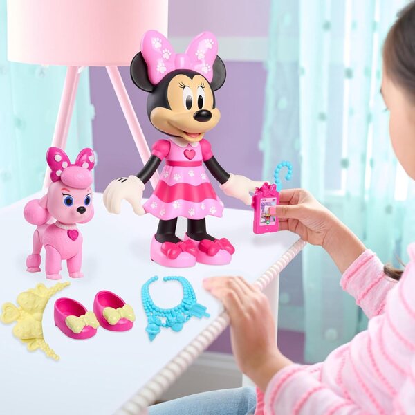 Disney Jr. Minnie Mouse Pet Fun Doll – 25 cm große Puppe mit Lichtern, Geräuschen und Zubehör